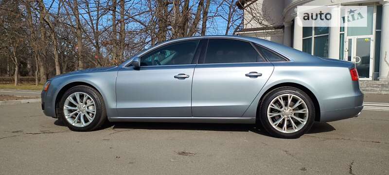2013 audi a8