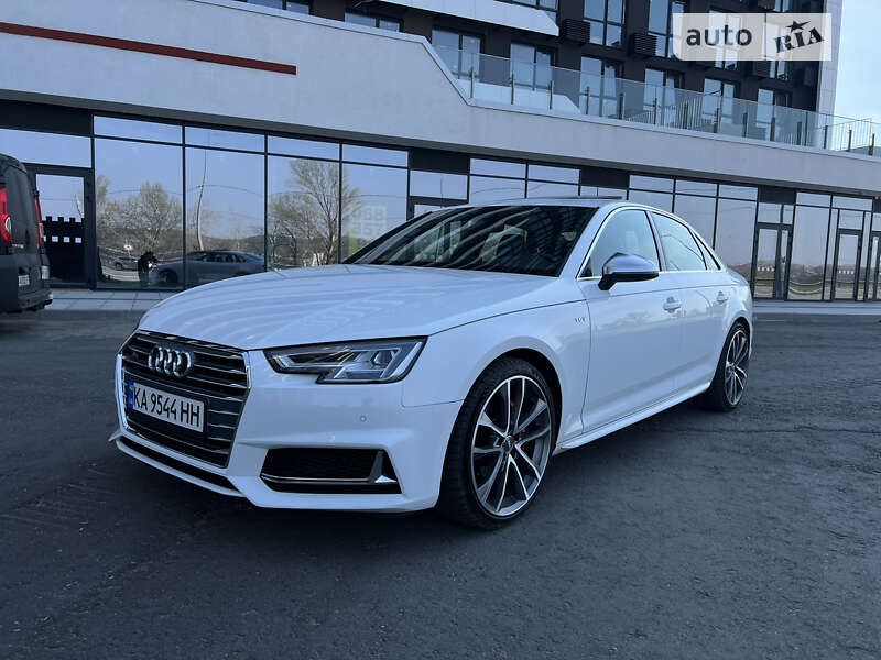 2018 AUDI S4