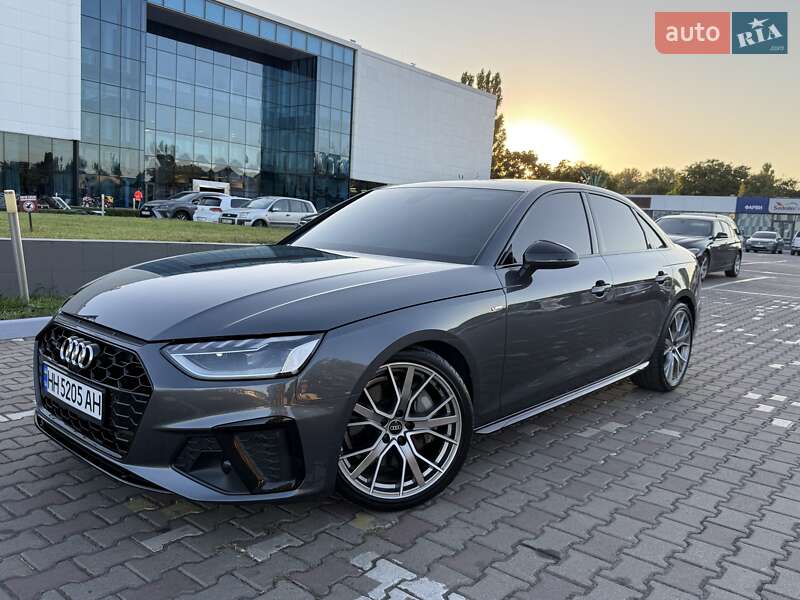 2021 AUDI A4