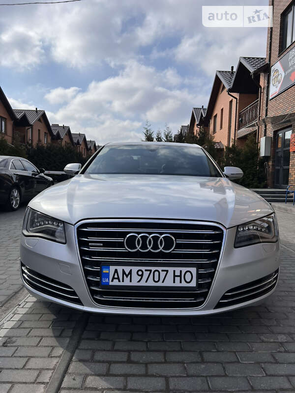 2011 audi a8