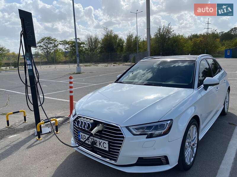 2017 audi a3 e-tron