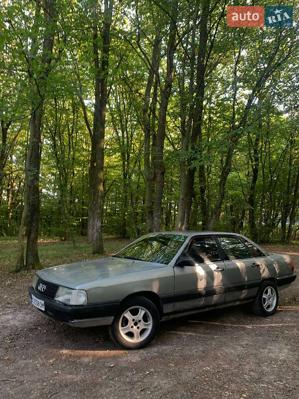 1985 audi 100