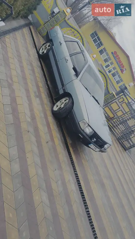 1985 audi 100