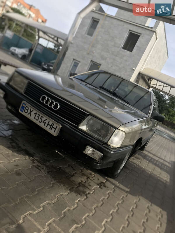 1989 audi 100