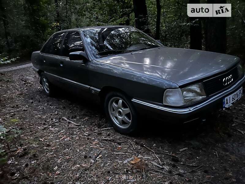 1990 audi 100