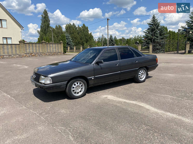 1990 audi 100