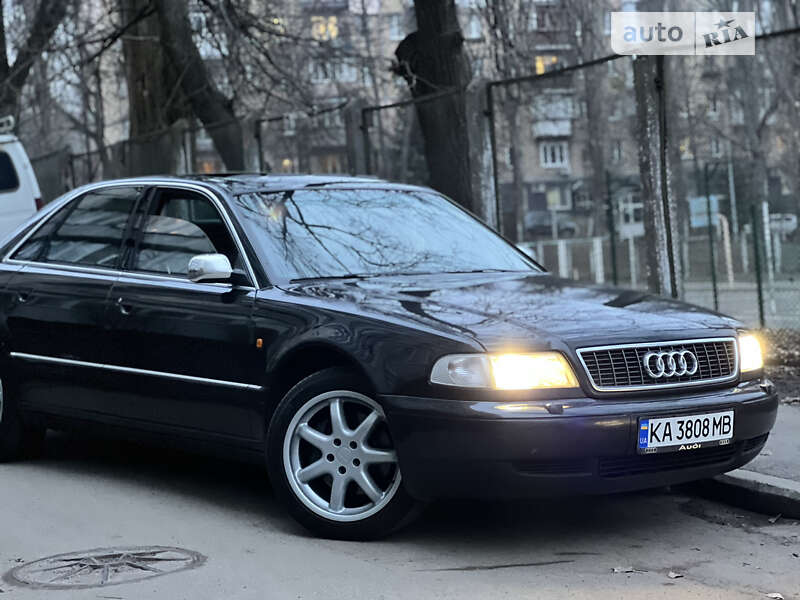 1998 audi s8