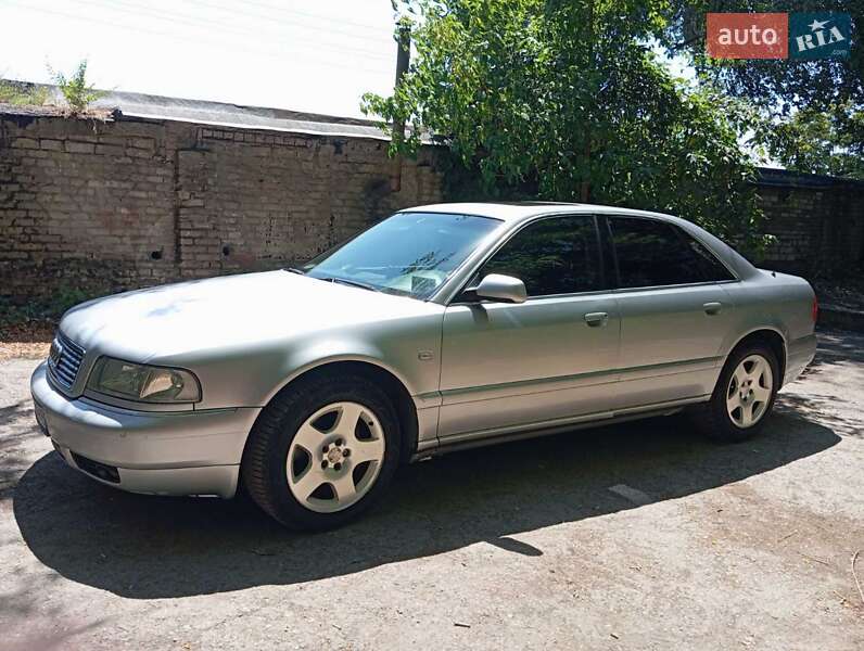 2000 audi a8
