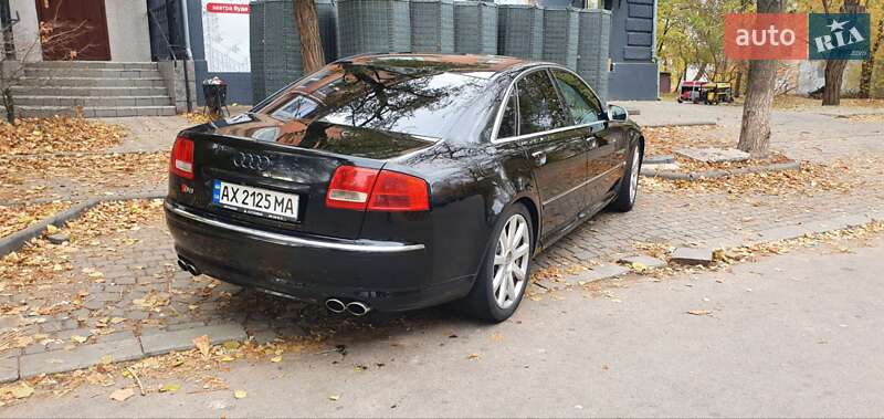 2007 audi s8