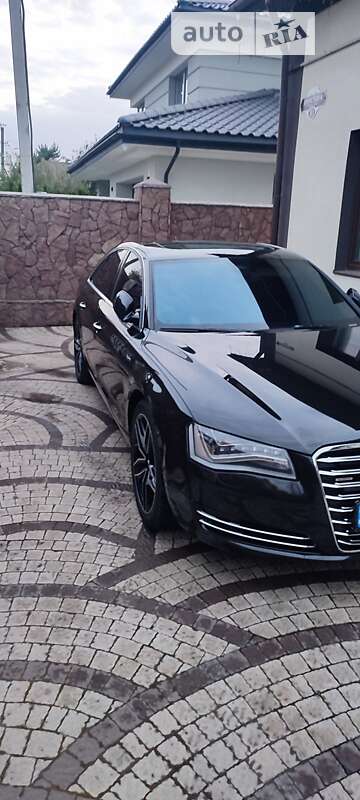 2012 audi a8