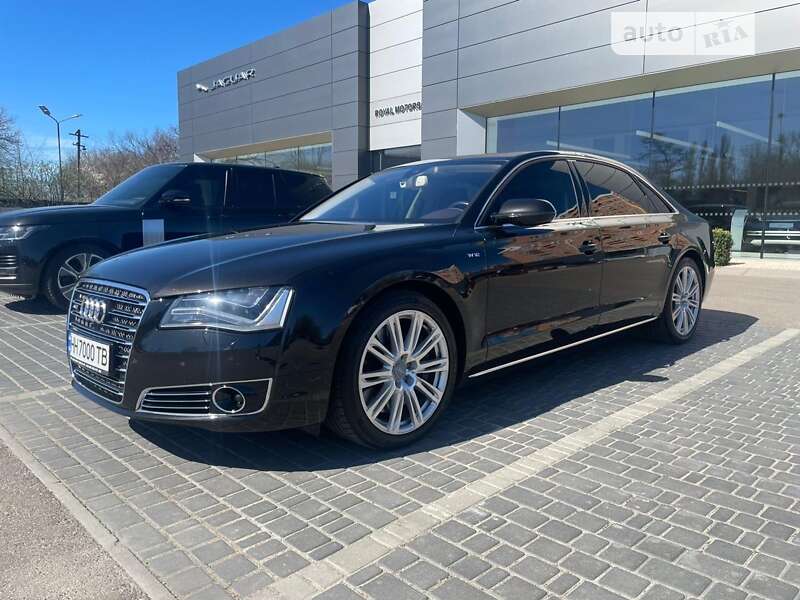 2012 audi a8