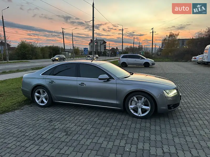 2011 audi a8