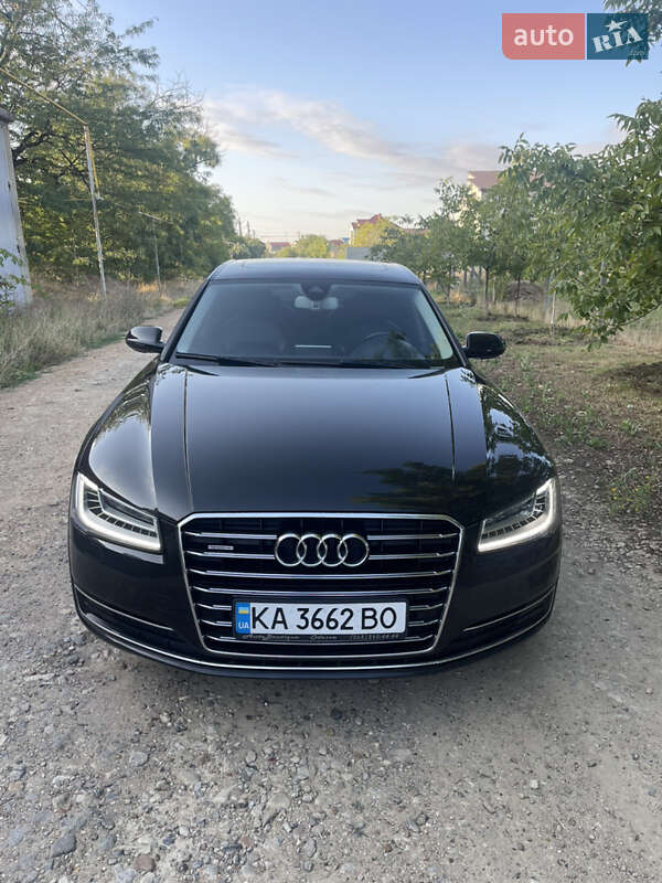 2017 audi a8