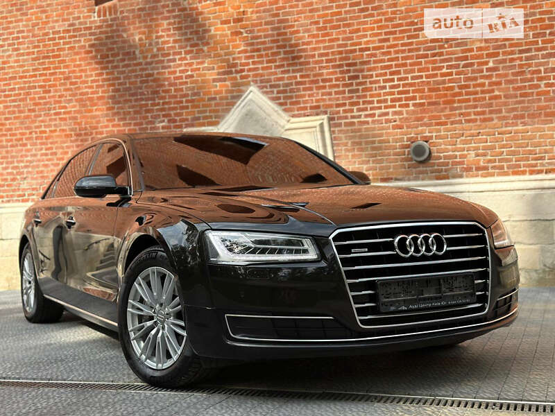 2017 audi a8