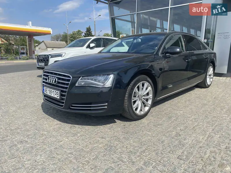 2012 audi a8