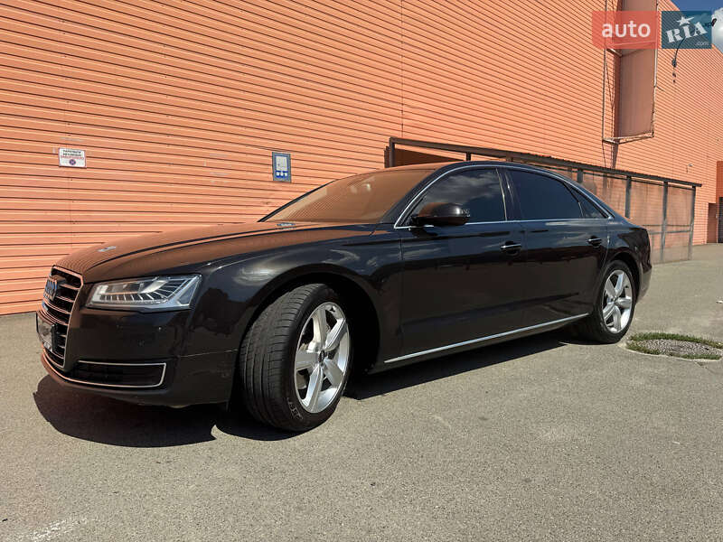 2017 audi a8