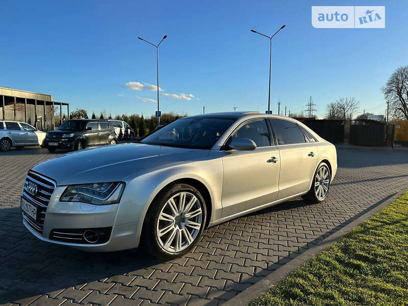 2011 audi a8