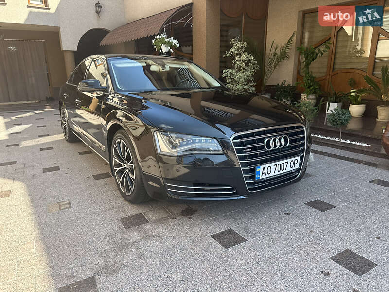 2012 audi a8