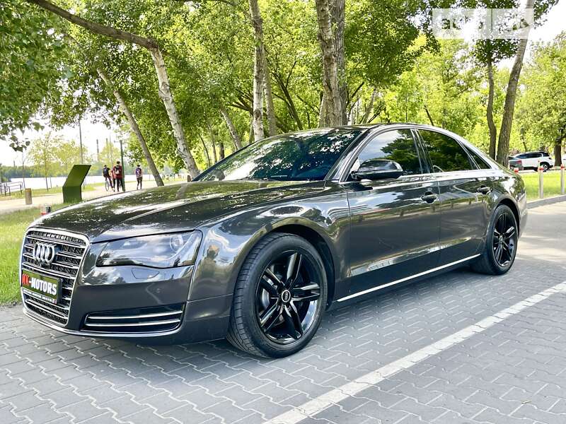 2011 audi a8