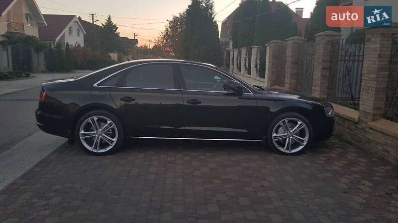 2012 audi a8