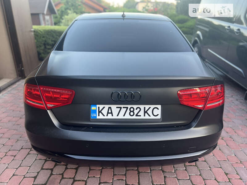 2013 audi a8