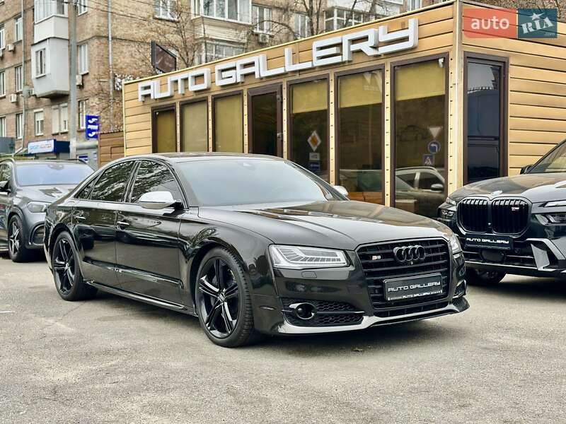 2015 audi s8