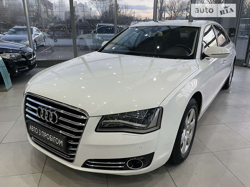 2012 audi a8