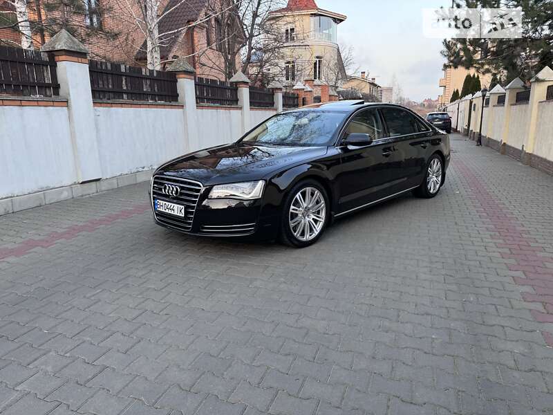 2012 audi a8