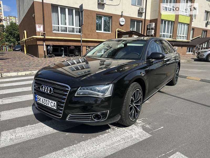 2012 audi a8
