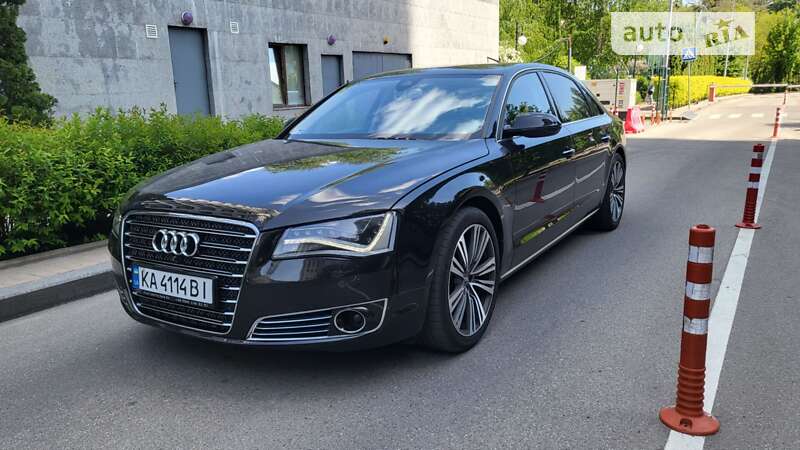 2012 audi a8