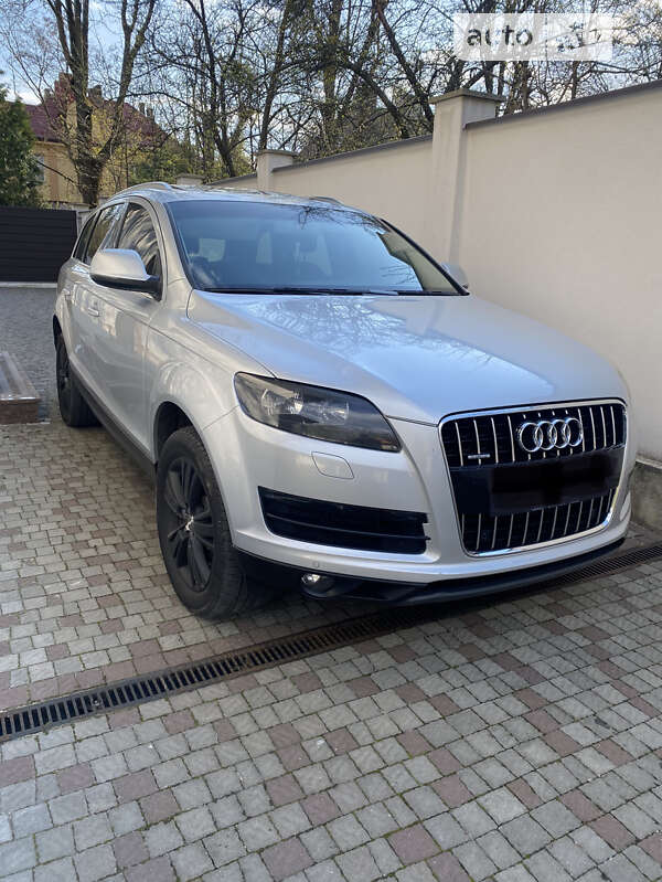 2010 audi q7