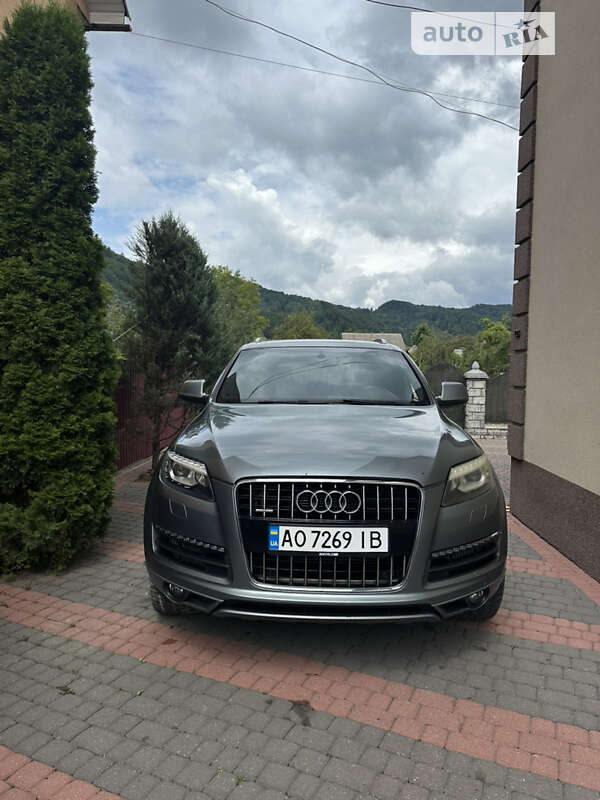 2010 audi q7