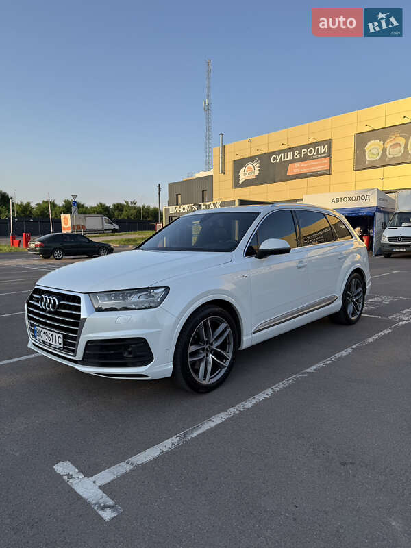 2016 audi q7