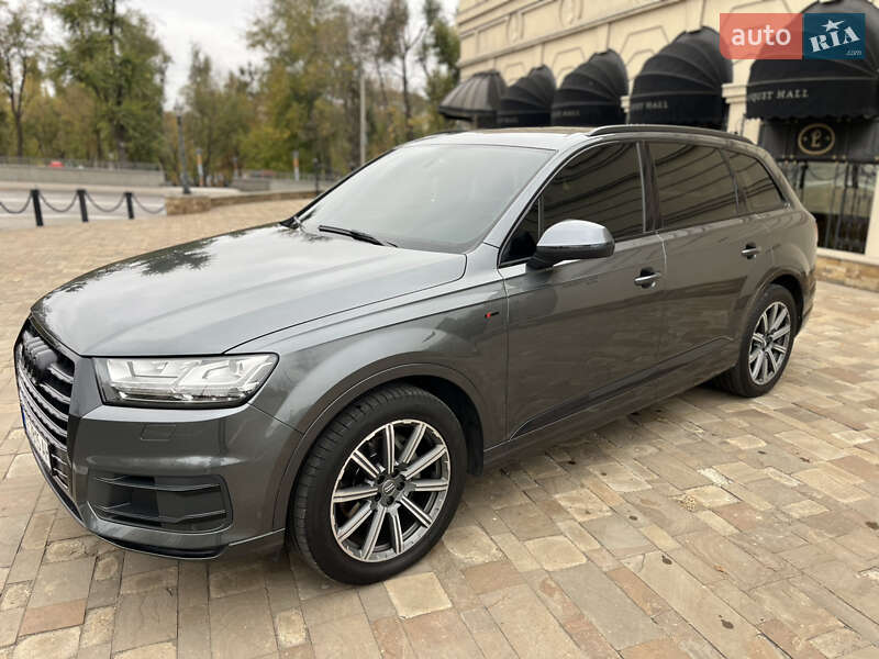 2017 audi q7