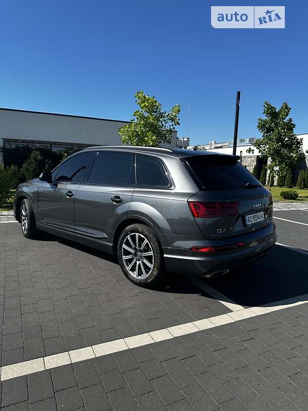 2016 audi q7