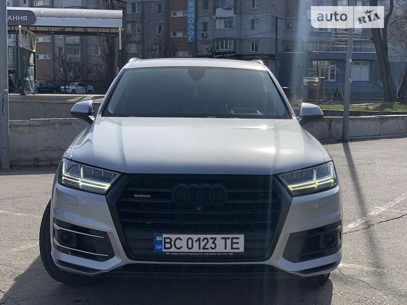 2016 audi q7