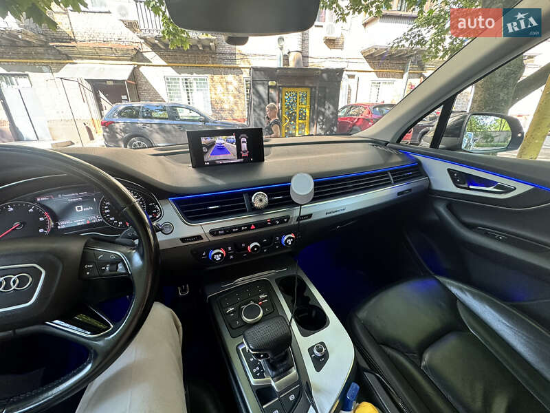 2016 audi q7