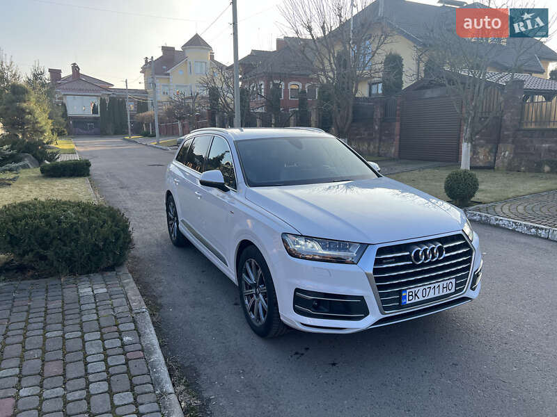 2018 audi q7