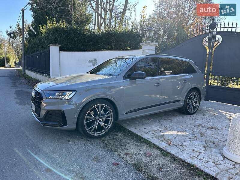 2022 audi q7
