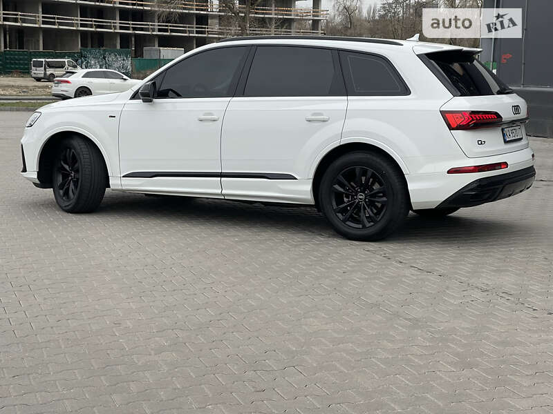 2023 audi q7