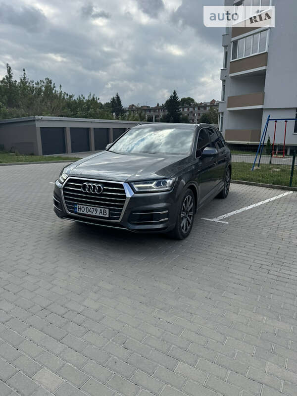 2015 audi q7