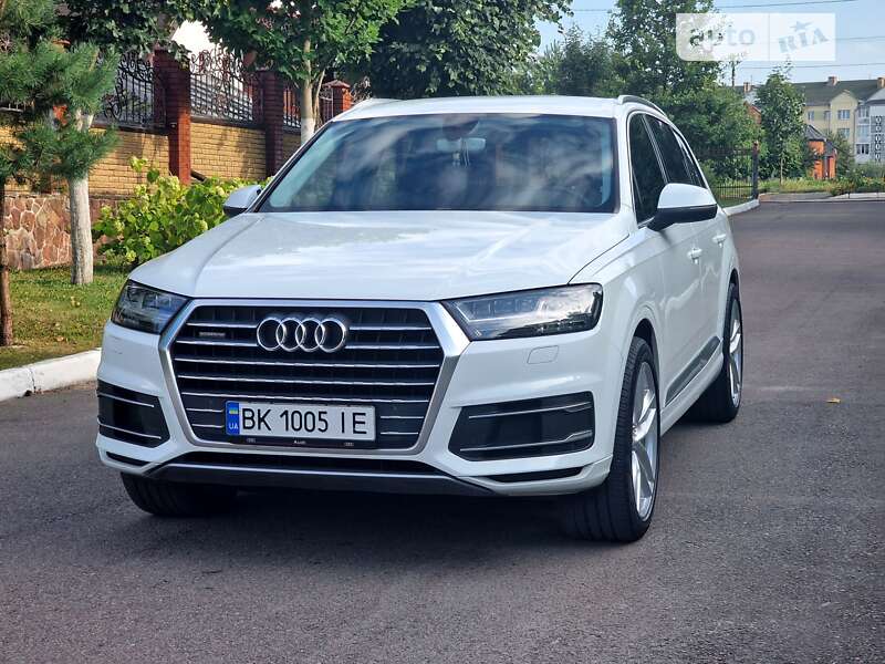 2016 audi q7