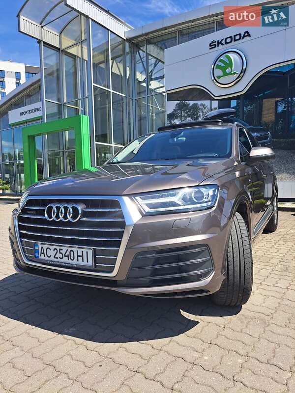 2016 audi q7