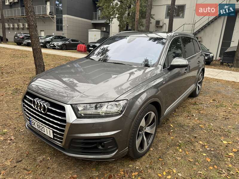 2015 audi q7