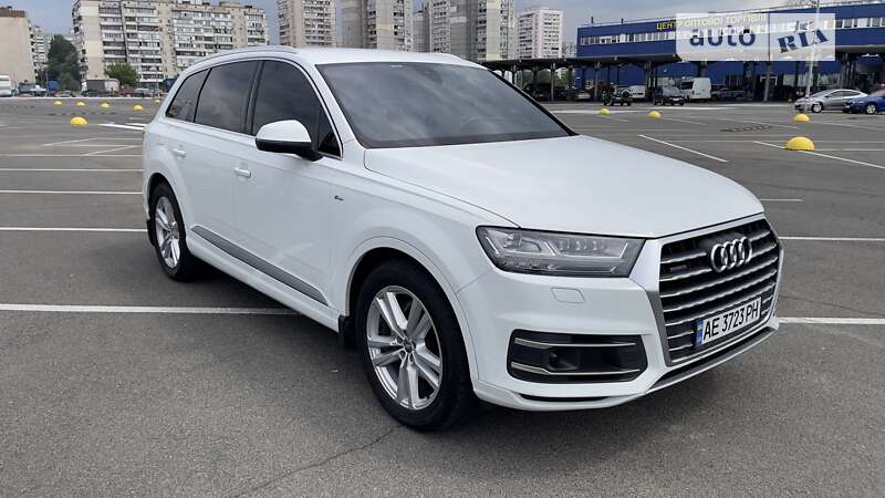 2016 audi q7