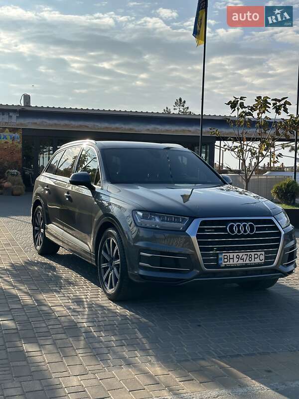 2017 audi q7