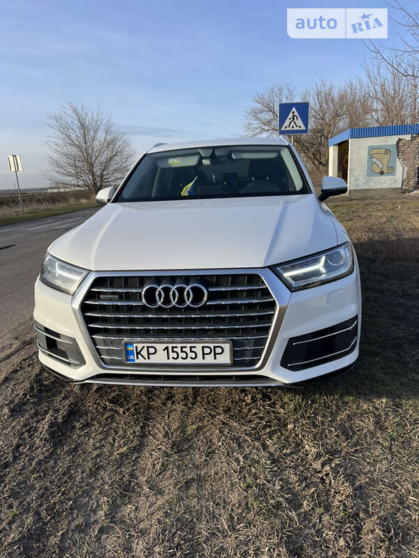 2017 audi q7