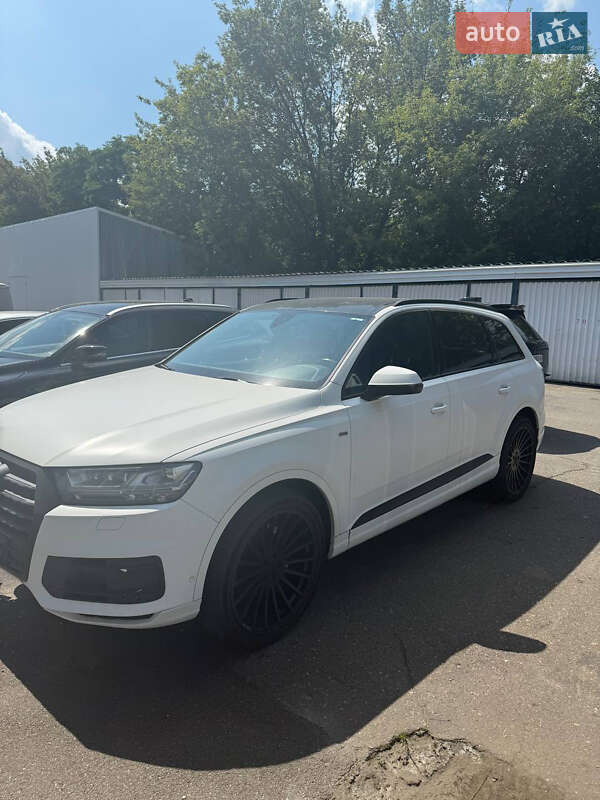 2017 audi q7
