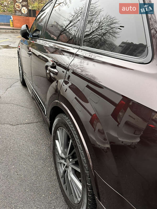 2021 audi sq7
