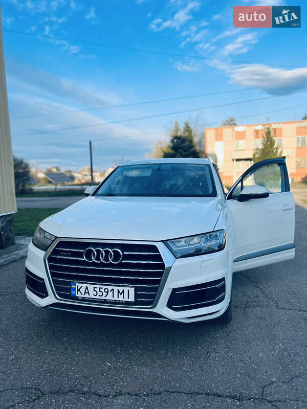 2017 audi q7